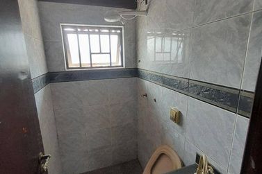 Casa &agrave; venda - 300m&sup2; - Alvin&oacute;polis