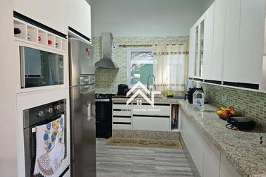 Casa para alugar - 235m&sup2; - Condom&iacute;nio Figueira Garden