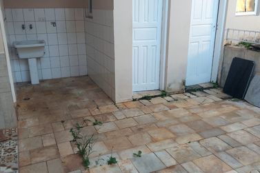 Casa para alugar - 85m&sup2; - ITAPETINGA