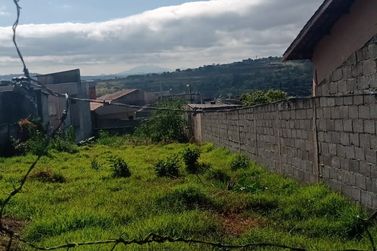 Terreno &agrave; venda - 300m&sup2; - JARDIM IMPERIAL