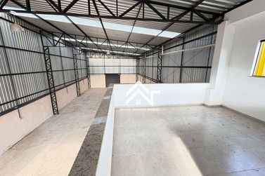 Sal&atilde;o Comercial para alugar - 250m&sup2; - Atibaia Belvedere