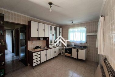 Casa &agrave; venda - 100m&sup2; - Jardim Imperial
