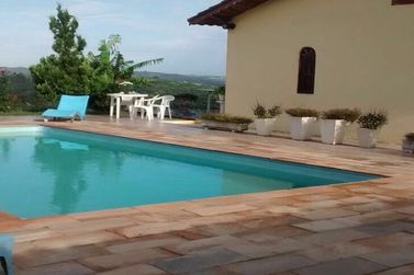 Ch&aacute;cara &agrave; venda - 260m&sup2; - Vit&oacute;ria R&eacute;gia
