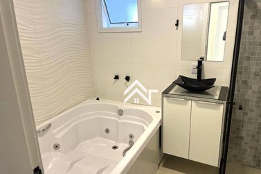 Casa &agrave; venda - 376m&sup2; - Jardim Paulista