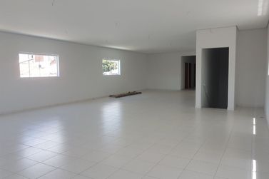 Sala Comercial para alugar - 240m&sup2; - Jardim Cerejeiras
