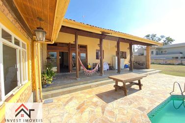 Casa para alugar - 700m&sup2; - Vila Petr&oacute;polis