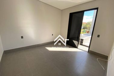 Casa &agrave; venda - 280m&sup2; - Condom&iacute;nio Residencial San Vitale