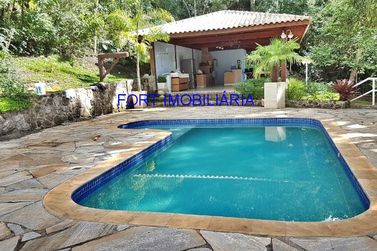 Casa &agrave; venda - 2000m&sup2; - Condom&iacute;nio Clube da Montanha