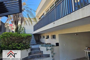 Casa &agrave; venda - 369m&sup2; - Centro