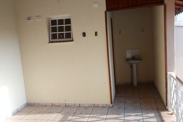 Casa para alugar - 85m&sup2; - JARDIM BRASIL