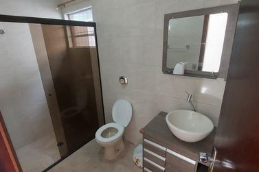 Casa para alugar - 80m&sup2; - JARDIM DO LAGO