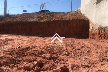 Terreno &agrave; venda - 360m&sup2; - Condom&iacute;nio Alto da Floresta