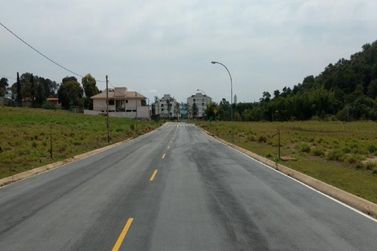 Terreno &agrave; venda - 607m&sup2; - Residencial Granville