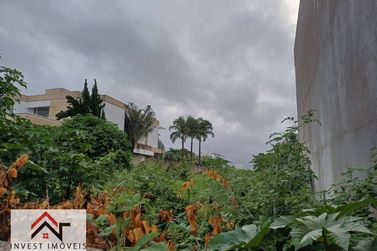 Terreno &agrave; venda - 744m&sup2; - Beiral das Pedras