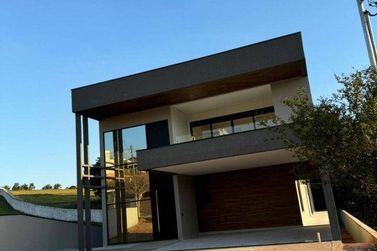 Casa &agrave; venda - 374m&sup2; - Flamboyant