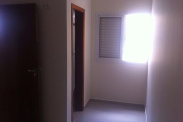 Apartamento para alugar - 75m&sup2; - ALVIN&Oacute;POLIS