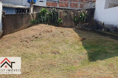 Casa &agrave; venda - 280m&sup2; - Tr&ecirc;s Pistas