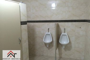Sal&atilde;o Comercial &agrave; venda - 390m&sup2; - Centro