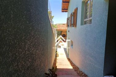 Casa &agrave; venda - 228m&sup2; - Jardim do Lago