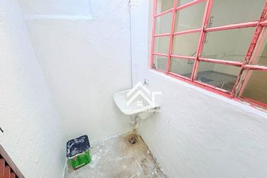 Sal&atilde;o Comercial para alugar - 50m&sup2; - Centro