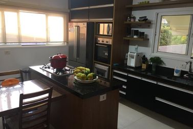Casa &agrave; venda - 390m&sup2; - CONDOM&Iacute;NIO SERRA DA ESTRELA