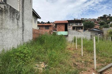 Terreno &agrave; venda - 125m&sup2; - Jd Imperial