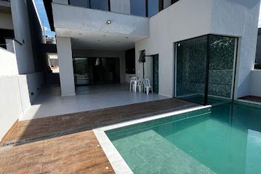 Casa &agrave; venda - 270m&sup2; - CONDOM&Iacute;NIO SAN VITALE