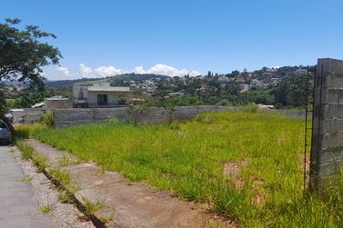 Terreno &agrave; venda - 750m&sup2; - ITAPETINGA