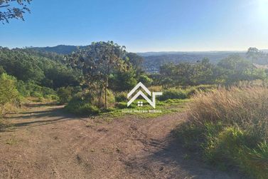 Terreno &agrave; venda - 4755m&sup2; - Parque Arco Iris