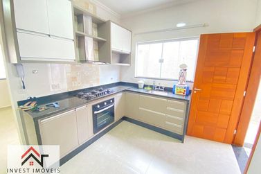 Casa &agrave; venda - 130m&sup2; - Nova Cerejeira