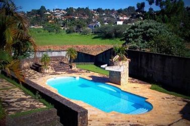 Casa &agrave; venda - 1667m&sup2; - Parque Arco Iris