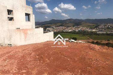 Terreno &agrave; venda - 360m&sup2; - Condom&iacute;nio Alto da Floresta