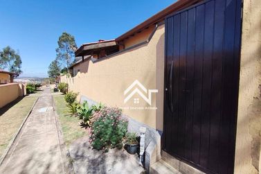 Casa &agrave; venda - 63m&sup2; - Vale das Flores