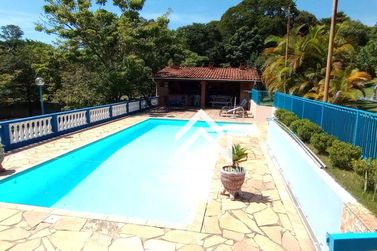 Ch&aacute;cara &agrave; venda - 6065m&sup2; - Jardim Est&acirc;ncia Brasil