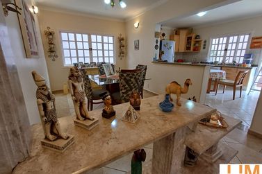 Casa &agrave; venda - 343m&sup2; - Jardim Itaperi