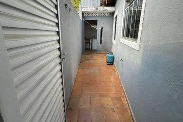 Casa &agrave; venda - 300m&sup2; - Alvin&oacute;polis