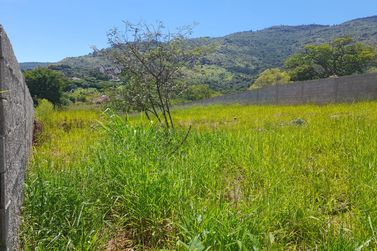 Terreno &agrave; venda - 750m&sup2; - ITAPETINGA