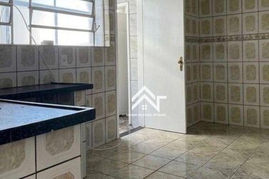 Apartamento &agrave; venda - 77m&sup2; - Centro