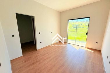 Casa &agrave; venda - 126m&sup2; - Nova Cerejeiras