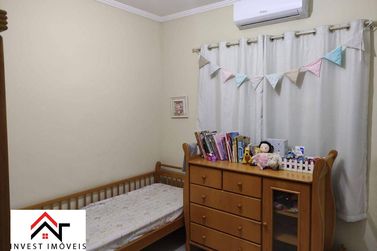 Casa &agrave; venda - 67m&sup2; - Jardim Jaragu&aacute;