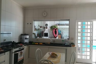 Casa &agrave; venda - 140m&sup2; - Jd Jaragu&aacute;