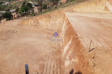 Terreno &agrave; venda - 1008m&sup2; - JARDIM EST&Acirc;NCIA BRASIL