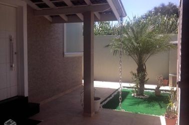 Casa &agrave; venda - 360m&sup2; - Jardim dos Pinheiros