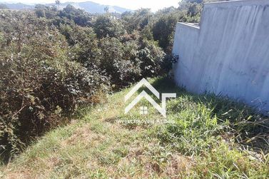 Terreno &agrave; venda - 300m&sup2; - Condom&iacute;nio Alto da Floresta