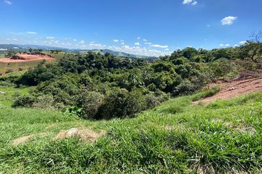 Terreno &agrave; venda - 300m&sup2; - BAIRRO GUAXINDUVA