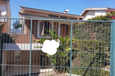 Casa &agrave; venda - JARDIM DO LAGO