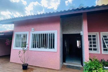 Casa &agrave; venda - 244m&sup2; - Jardim do Lago