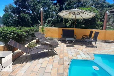Ch&aacute;cara &agrave; venda - 700m&sup2; - Terra Preta