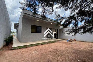 Casa &agrave; venda - 100m&sup2; - Jardim Est&acirc;ncia Brasil