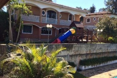 Ch&aacute;cara &agrave; venda - 720m&sup2; - Atibaia Belvedere